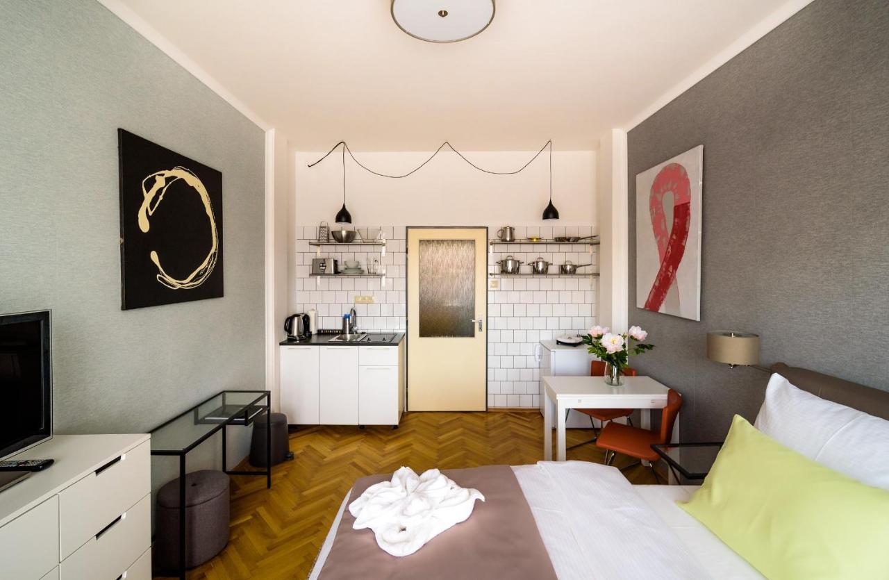 Michal&Michael'S Central Apartments Prága Kültér fotó