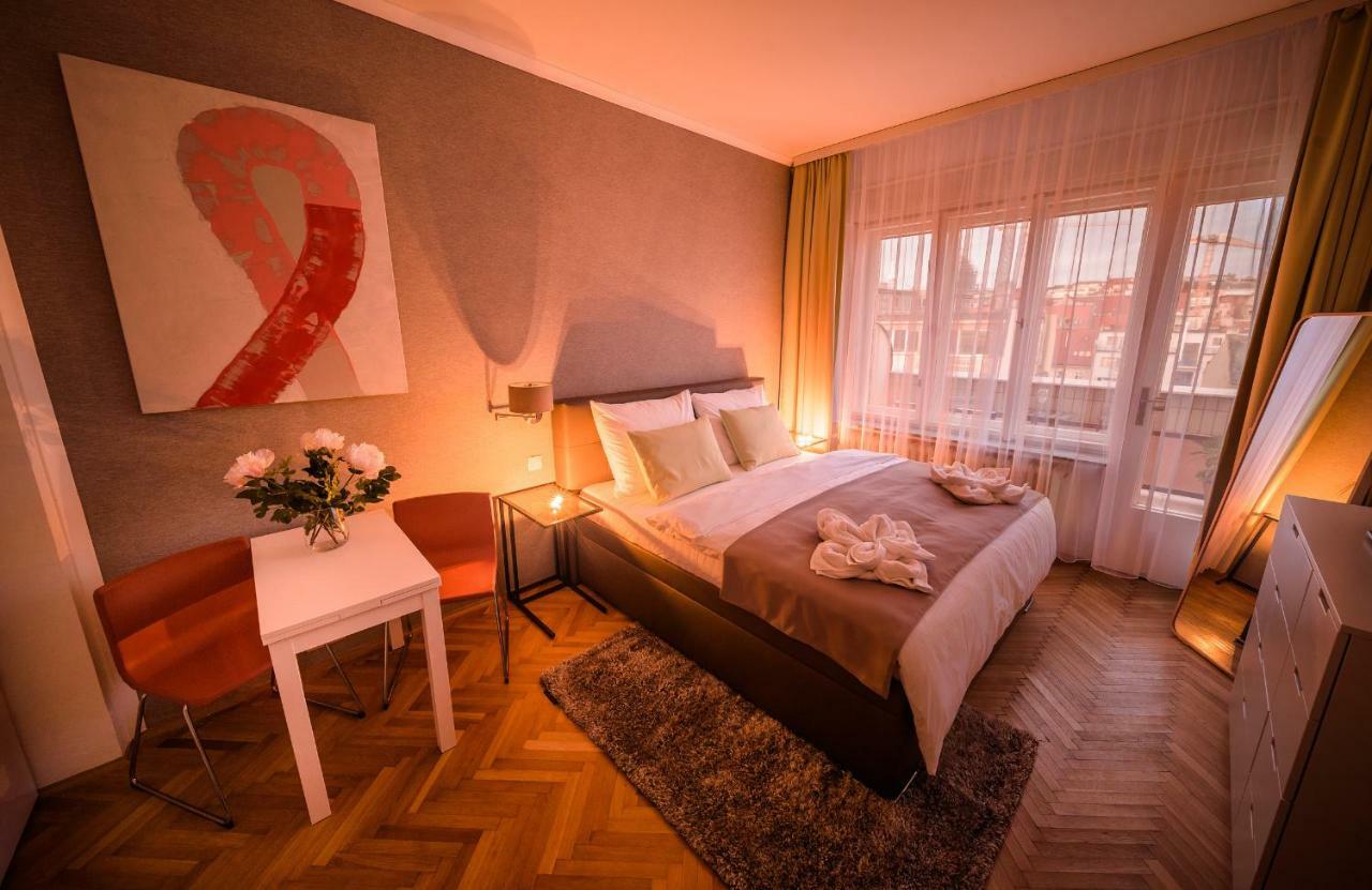 Michal&Michael'S Central Apartments Prága Kültér fotó